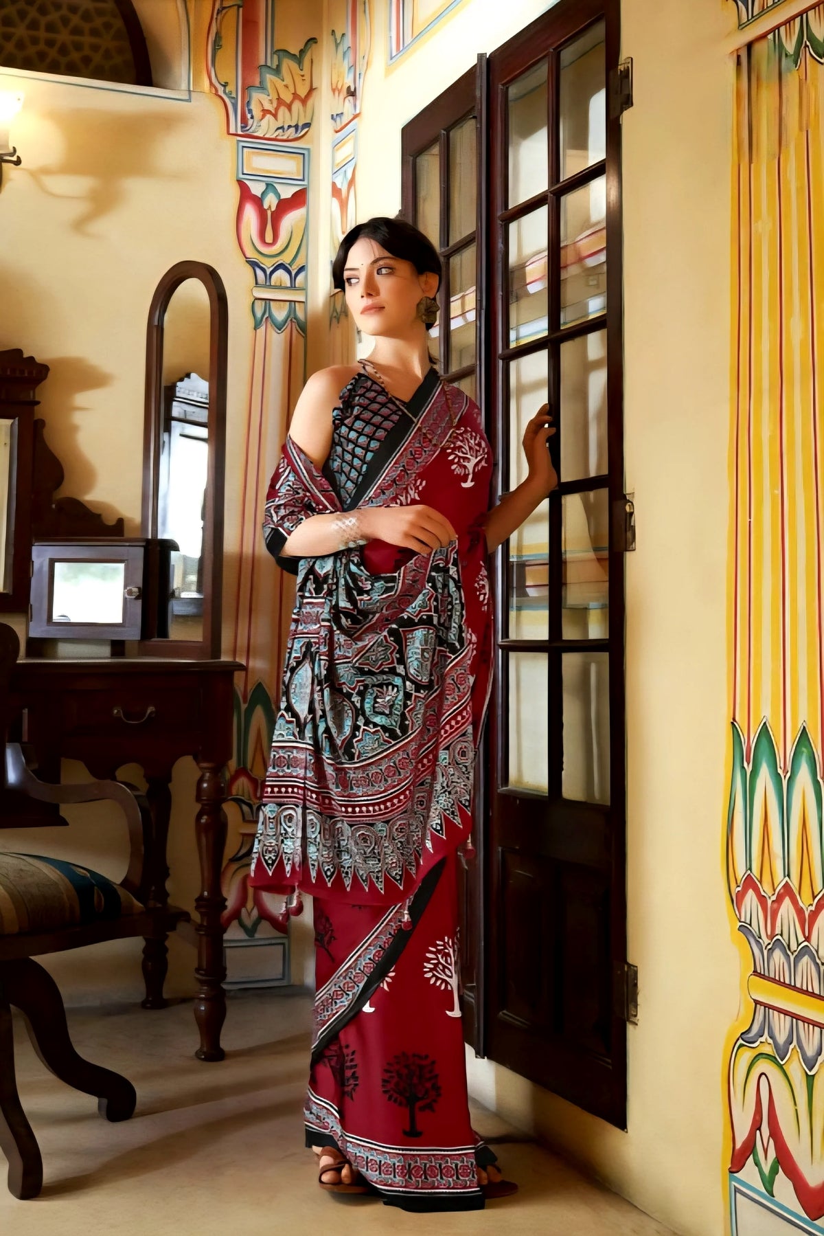 Printed Designer Saree With Blouse Piece