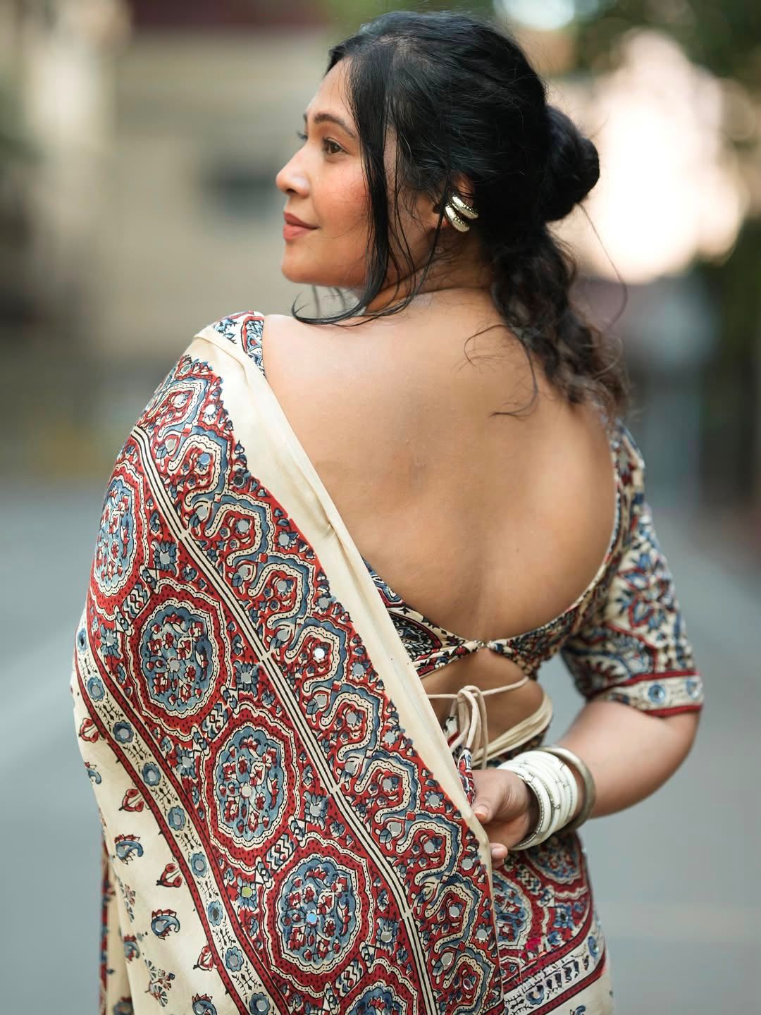 Printed Saree with Traditional Floral Motifs, Heritage Border & Tassel Detailing