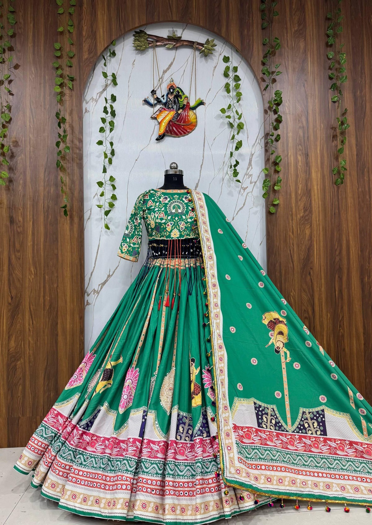 💚💐 PRESENTING NEW &nbsp;TRENDING PARTYWEAR &nbsp; LEHENGA CHOLI💐💚