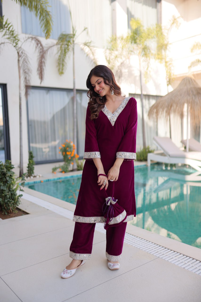 Premium Velvet Zari Mirror Work Top Pant Set with Potli Bag(Batwa)