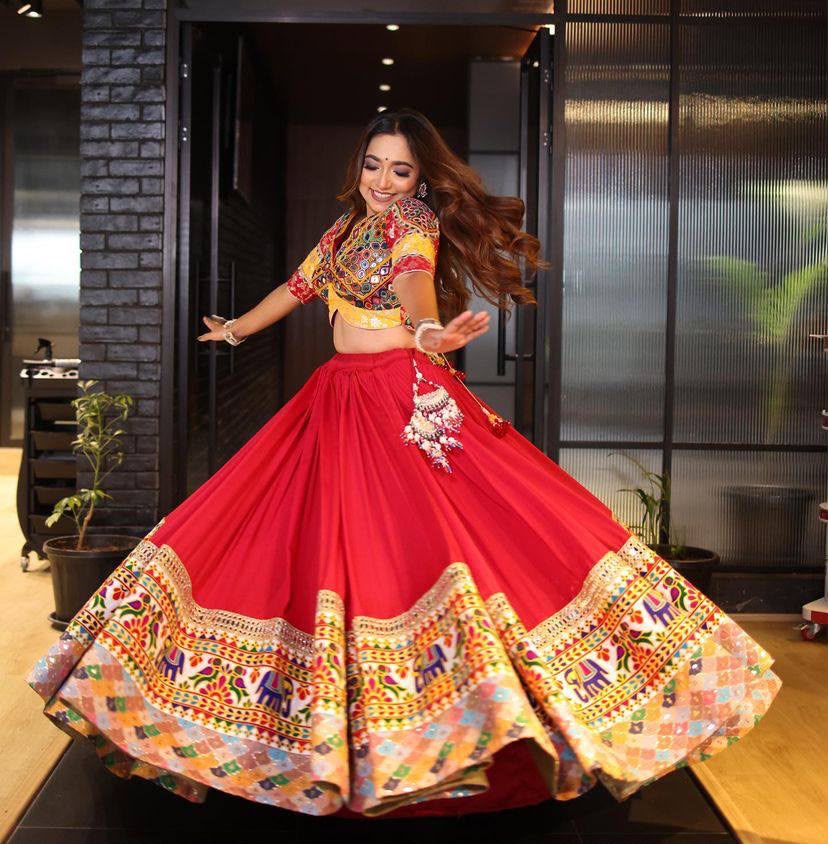❤️💐PRESENTING NEW NAVRATRI SPECIAL DESIGNER PRINTED LAHENGA CHOLI💐❤️